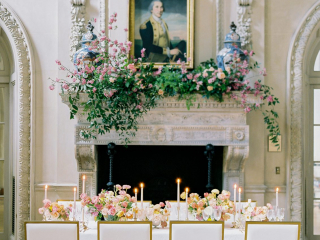 <h2>Dinner for eight</h2>Photo by Vicki Grafton. Pamela Barefoot Events, planner.