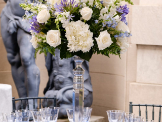 <h2>Dining al fresco</h2>Photo by Egomedia.