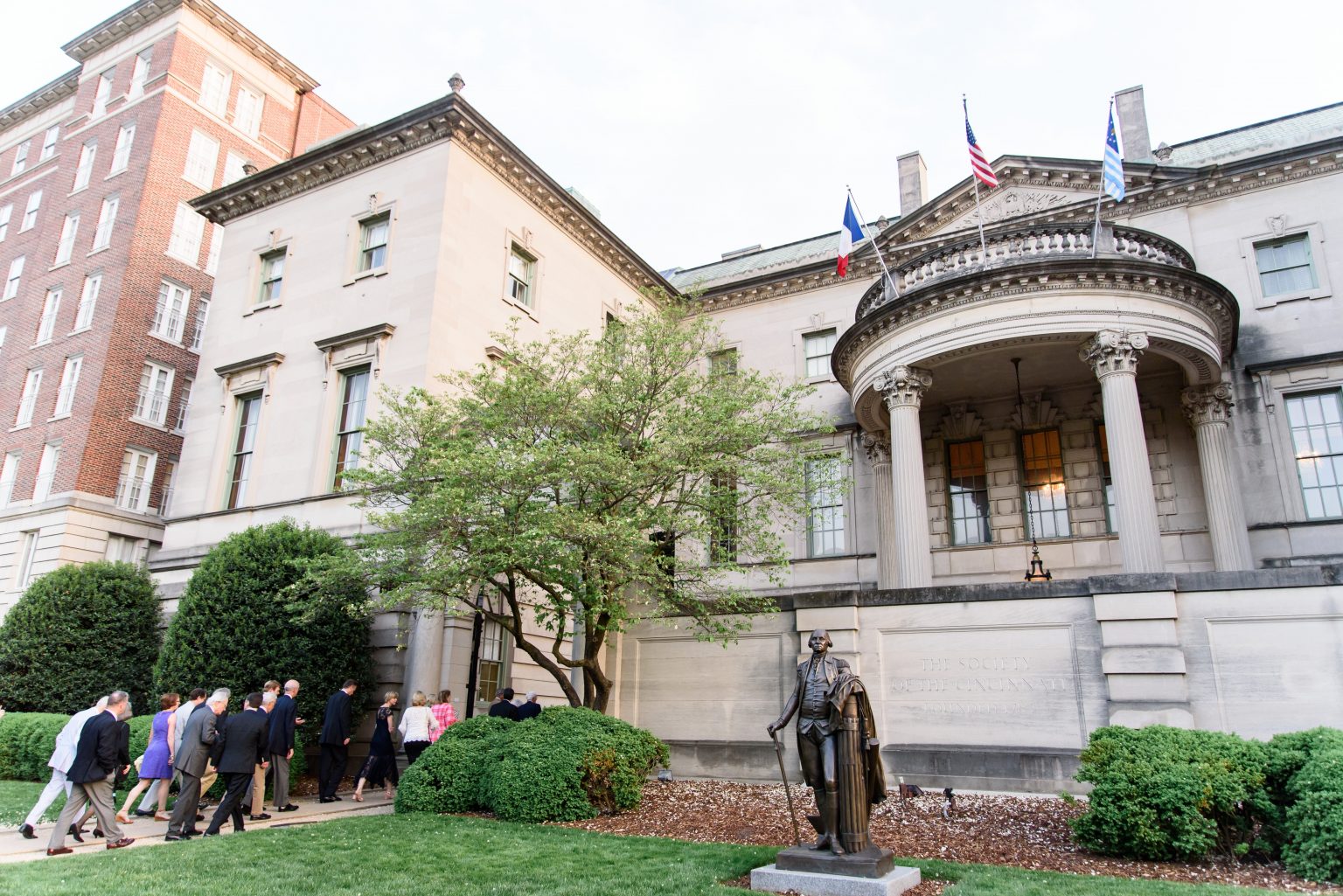 Guests entering the courtyard. Photo by Egomedia.