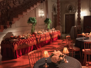 h2>Ballroom buffet</h2>