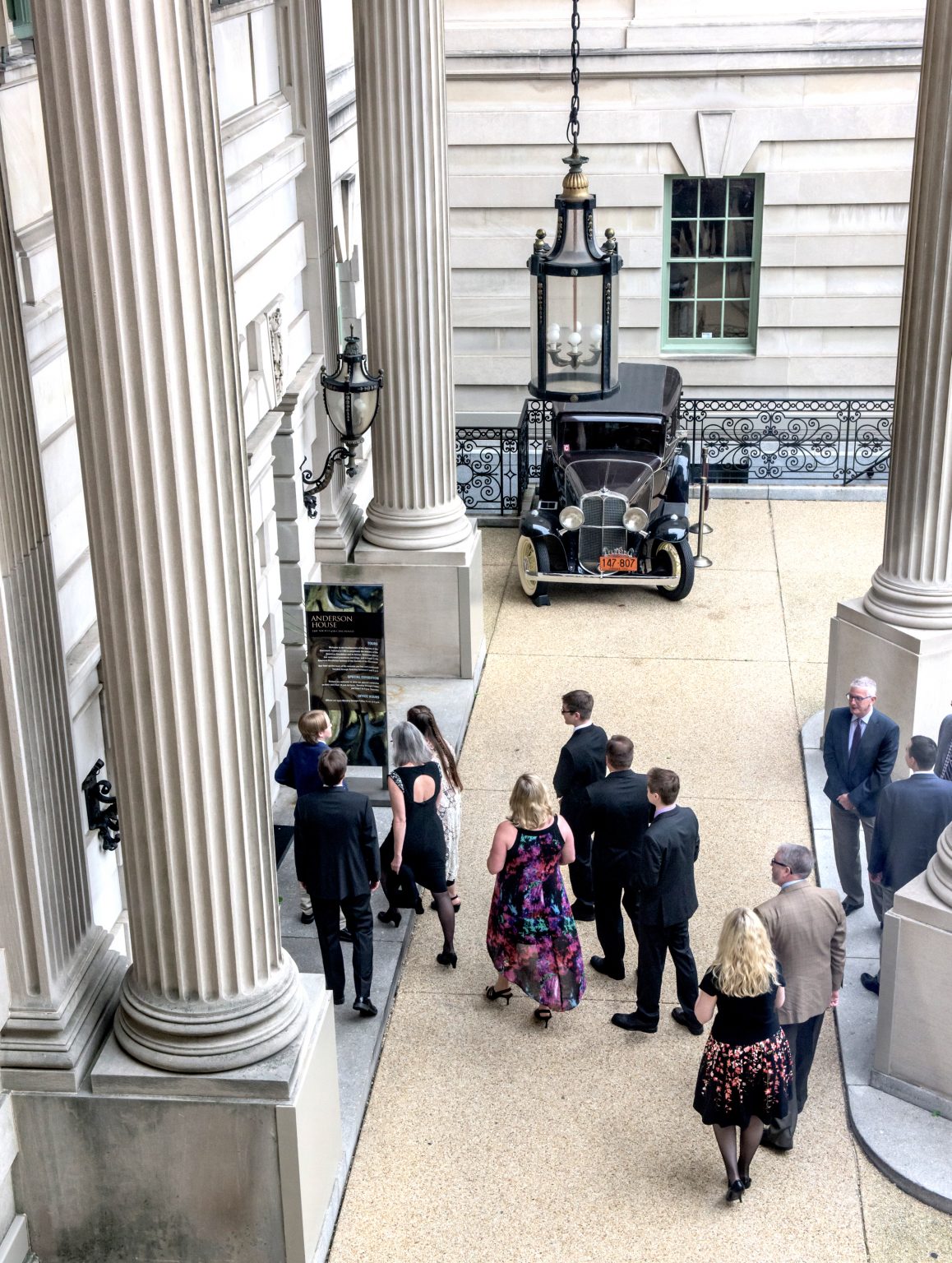 <h2>Arriving for the ceremony</h2>Photo by Kevin Allen.