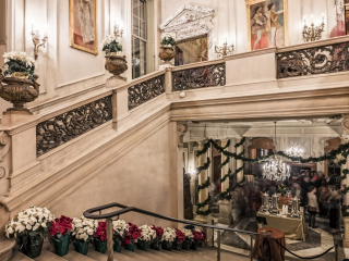 h2>Holiday reception in Great Stair Hall</h2>