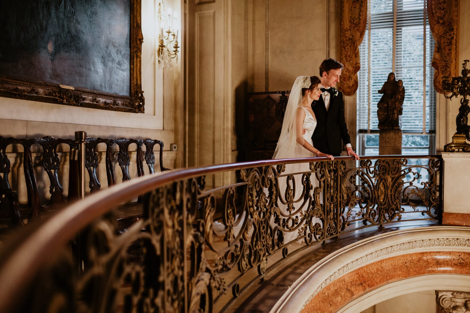 <h2>Ballroom balcony overlook</h2>Photo by Chris Zachary. Natalie Schlosser for Pamela Barefoot, planner.