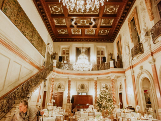 <h2>Holiday dinner</h2>Photo by Chris Zachary.