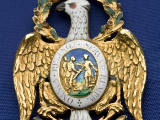 Click for a larger view. Obverse of Society of the Cincinnati Eagle